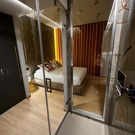 Home: Esclusivo E Moderno * Mediolan